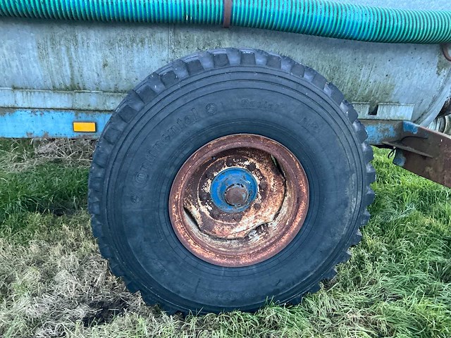 1983 de zwaef 4000l mesttank - afbeelding 4 van  17