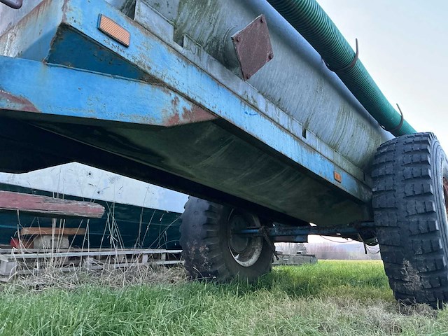 1983 de zwaef 4000l mesttank - afbeelding 8 van  17