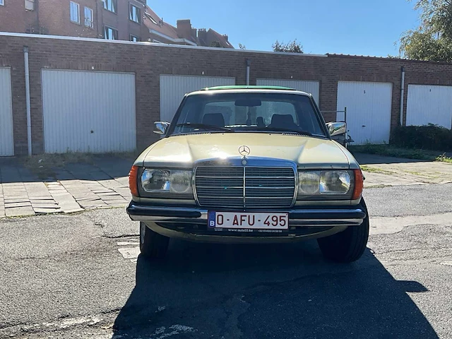 1983 mercedes-benz 200 - afbeelding 2 van  76