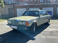 1983 mercedes-benz 200 - afbeelding 1 van  76
