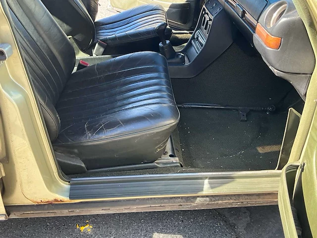 1983 mercedes-benz 200 - afbeelding 38 van  79