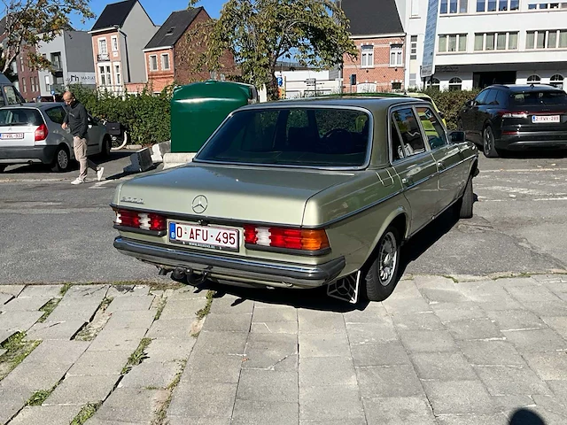 1983 mercedes-benz 200 - afbeelding 56 van  79