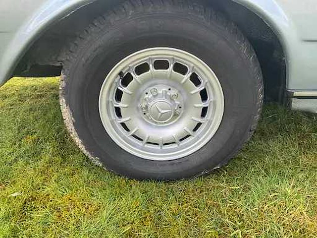 1983 mercedes-benz 230ce oldtimer - afbeelding 2 van  54