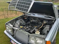 1983 mercedes-benz 230ce oldtimer - afbeelding 15 van  54