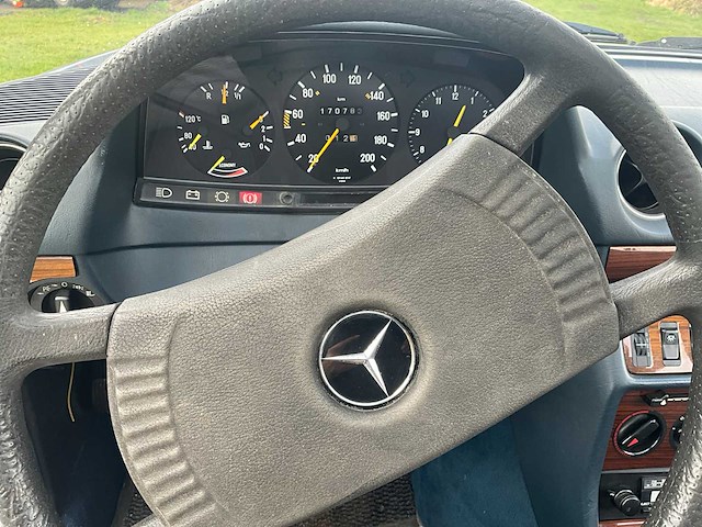 1983 mercedes-benz 230ce oldtimer - afbeelding 26 van  54