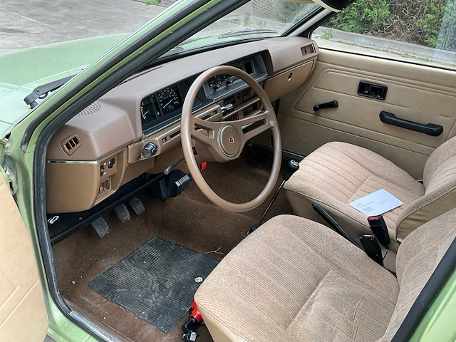 1983 mitsubishi colt - afbeelding 19 van  61