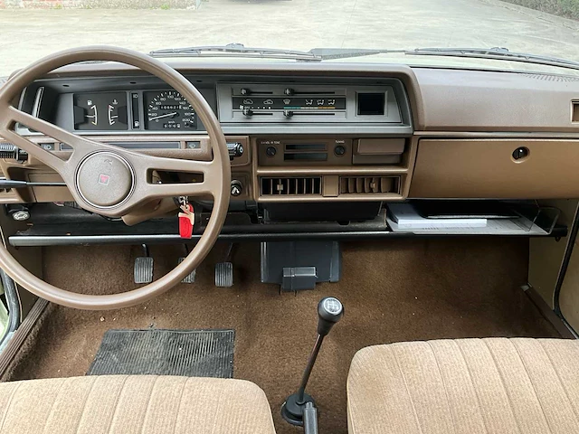 1983 mitsubishi colt - afbeelding 25 van  61
