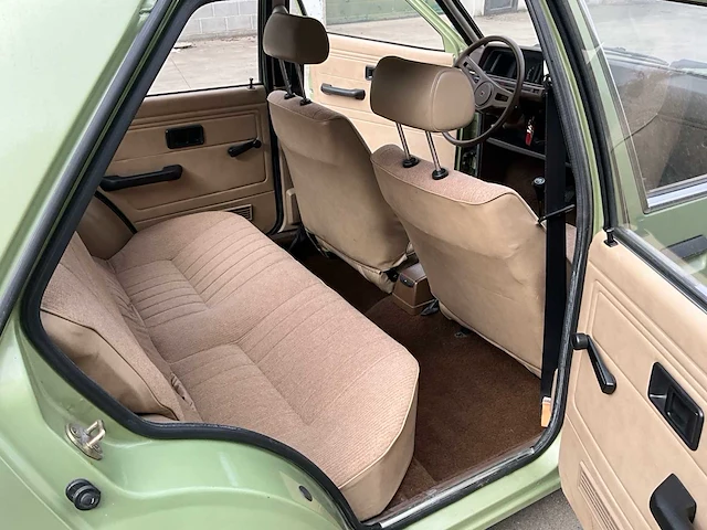 1983 mitsubishi colt - afbeelding 43 van  61