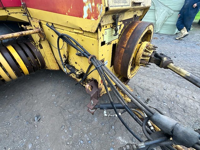 1983 new holland 945 balenpers - afbeelding 16 van  17
