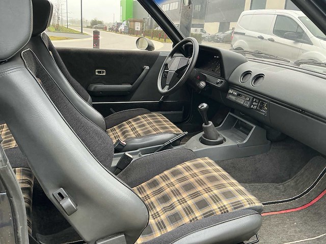 1983 opel manta gsi - in rijdende staat! - afbeelding 21 van  47