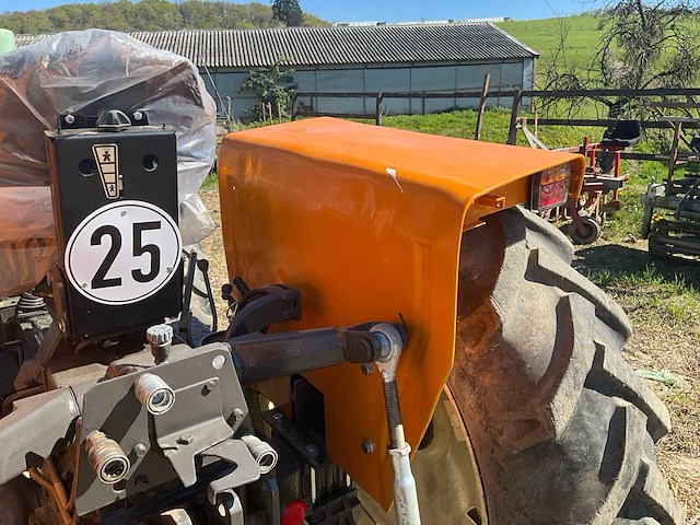 1983 renault r 551-4s 4wd landbouwtractor - afbeelding 15 van  53