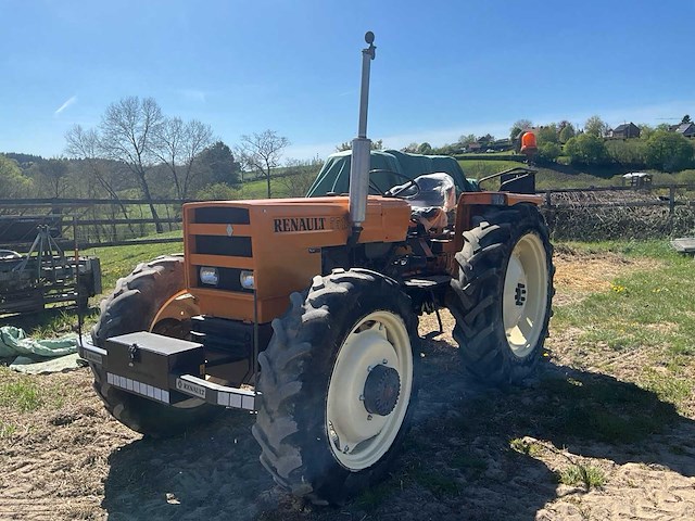 1983 renault r 551-4s 4wd landbouwtractor - afbeelding 1 van  30