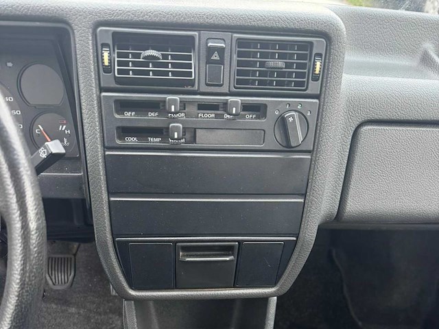 1983 volvo 340 personenauto - afbeelding 6 van  35