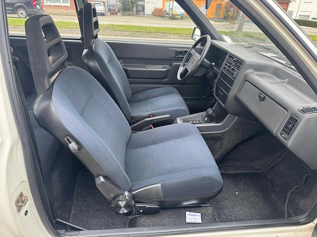 1983 volvo 340 personenauto - afbeelding 14 van  35