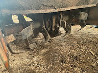 1984 holder e 9 tweewielige trekker - afbeelding 7 van  19