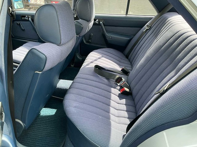 1984 mercedes-benz 190e personenauto - afbeelding 5 van  17