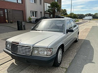 1984 mercedes-benz 190e personenauto - afbeelding 1 van  17