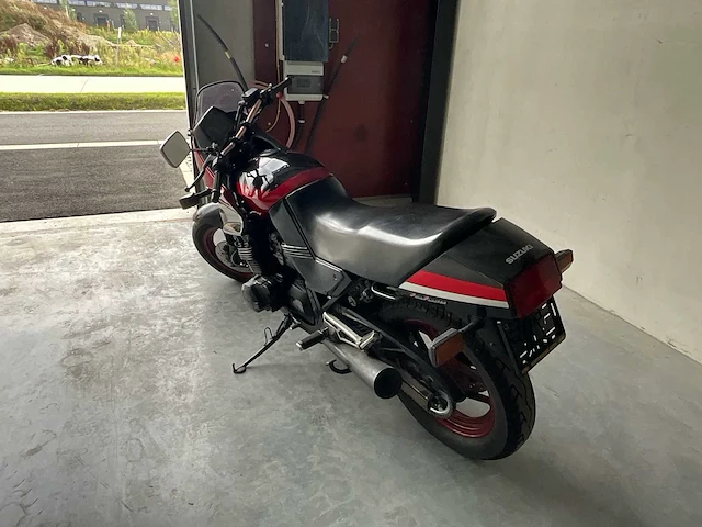 1984 suzuki gsx 750 es motorfiets - afbeelding 19 van  25