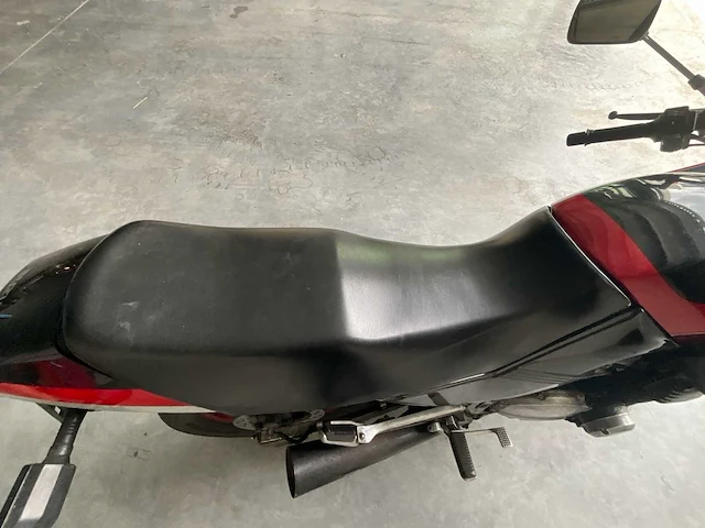 1984 suzuki gsx 750 es motorfiets - afbeelding 12 van  25