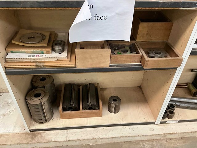 1984 weinig uniplan bewerkingscentra - quatre face - afbeelding 7 van  19