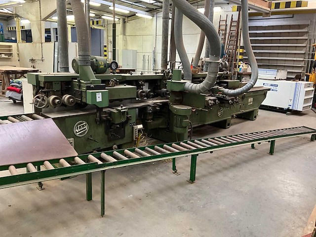 1984 weinig uniplan bewerkingscentra - quatre face - afbeelding 1 van  19