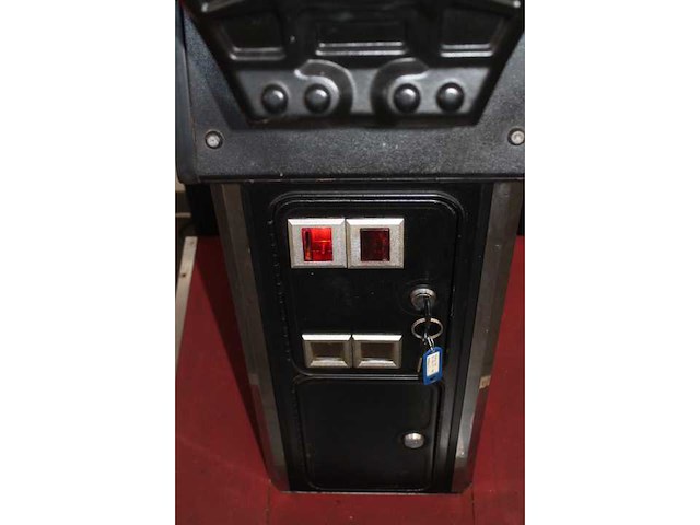 1985 - hang on - speelautomaat - afbeelding 6 van  9