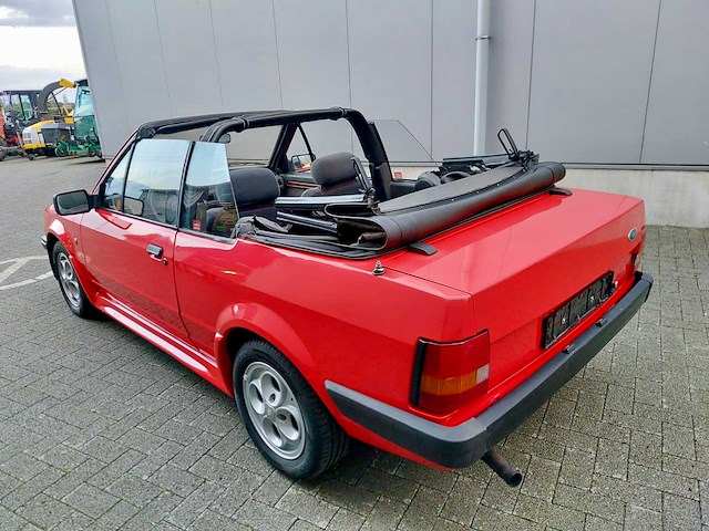 1985 ford escort 1.6 xr3i oldtimer - afbeelding 8 van  14