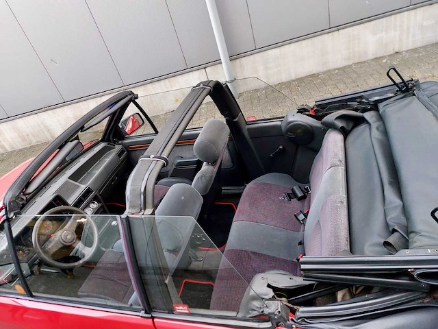 1985 ford escort 1.6 xr3i oldtimer - afbeelding 12 van  14