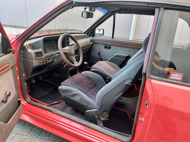 1985 ford escort 1.6 xr3i oldtimer - afbeelding 13 van  14