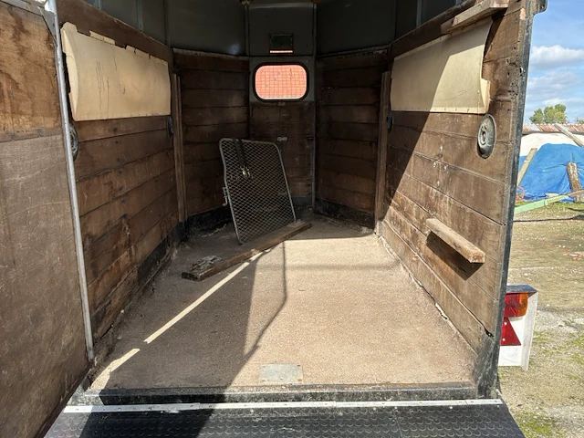 1985 gdw 2500/4000 paarden aanhanwagen - afbeelding 13 van  24