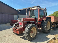 1985 international 1056 axlf vierwielaangedreven landbouwtractor - oldtimer - afbeelding 1 van  27