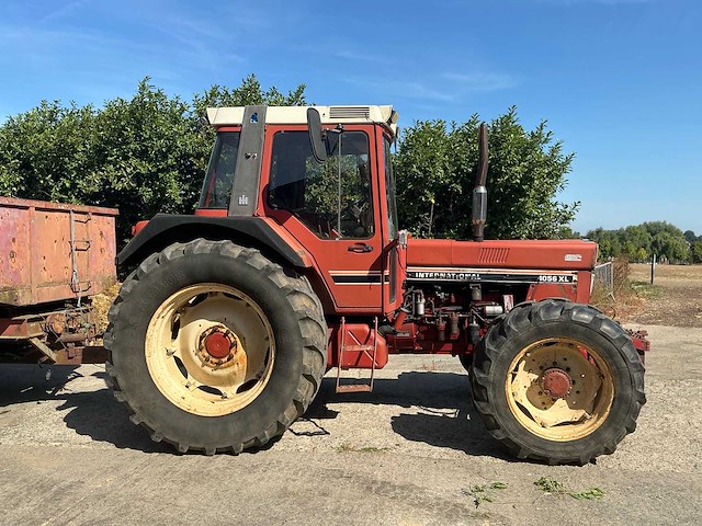 1985 international 1056 axlf vierwielaangedreven landbouwtractor - oldtimer - afbeelding 23 van  27