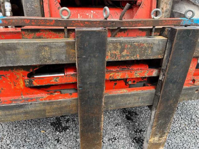 1985 manitou mc 30 cp manitou mc 30 cp – all-terrain heftruck – perkins diesel – 2.700 kg – cab - afbeelding 9 van  13