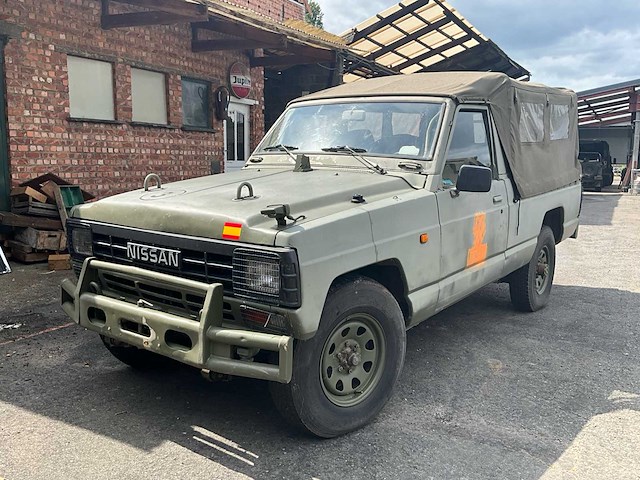 1985 nissan patrol 3.3 6 cilinder - afbeelding 1 van  38