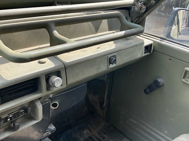 1985 nissan patrol 3.3 6 cilinder - afbeelding 11 van  38