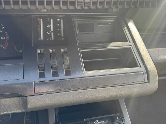 1985 renault 25 ts - franse jaren ‘80 youngtimer - afbeelding 11 van  24