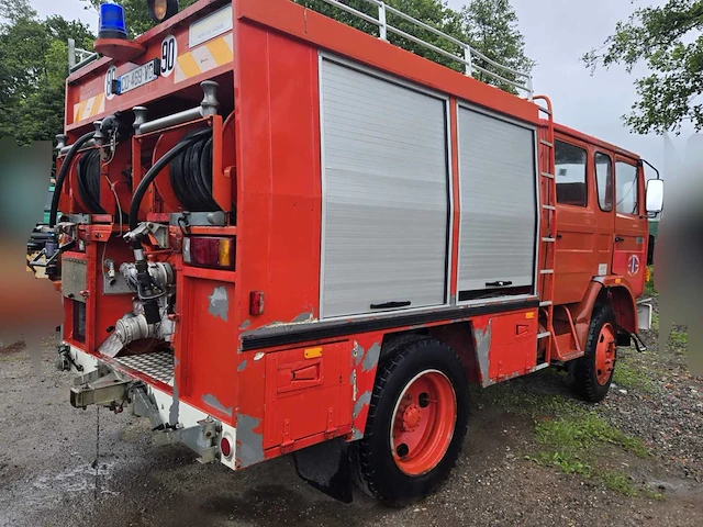 1985 renault s150 - jp7336 brandweerwagen - desautel – 2.000 liter – dubbele cabine (crewcab) - afbeelding 1 van  13