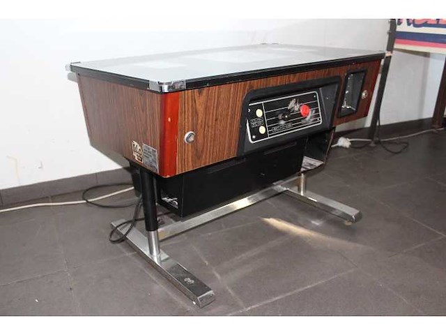 1986 - - speelautomaat - afbeelding 2 van  4
