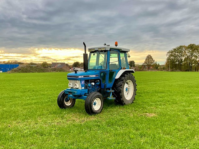 1986 ford 6610 2-wielaangedreven tractor - afbeelding 1 van  36