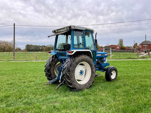 1986 ford 6610 2-wielaangedreven tractor - afbeelding 32 van  36