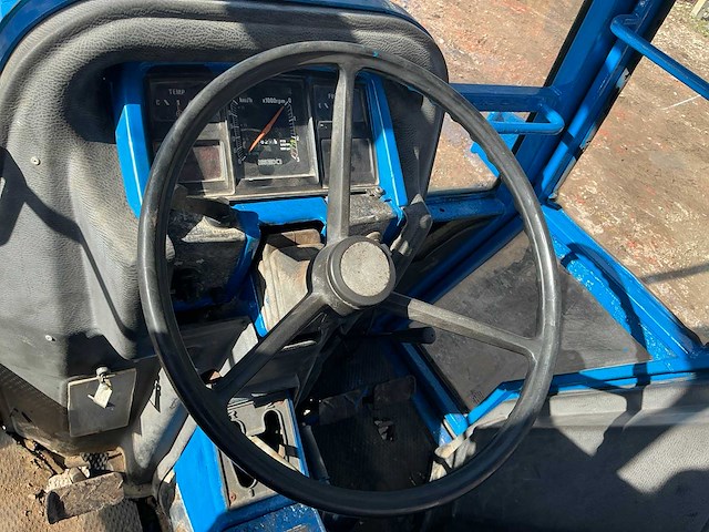 1986 iseki 4270 vierwielaangedreven tuinbouw tractor - afbeelding 7 van  17