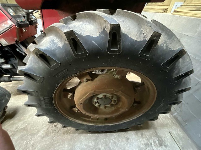 1986 massey-ferguson 355 4wd landbouwtractor - afbeelding 14 van  30