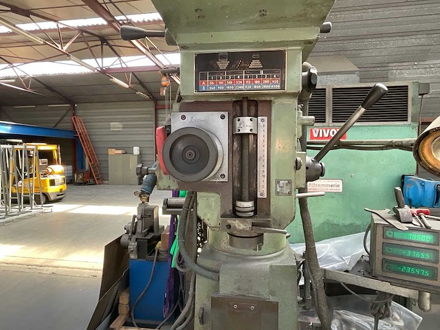 1986 tos kurim fnk 25a kniefreesmachine - afbeelding 10 van  13