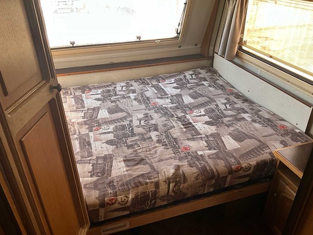 1987 hobby 555 t - caravan - afbeelding 8 van  42