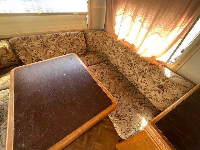 1987 hobby 555 t - caravan - afbeelding 28 van  42