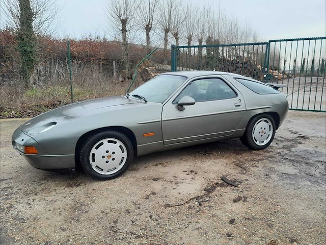 1987 porsche 928 s4 coupé oldtimer - afbeelding 12 van  30