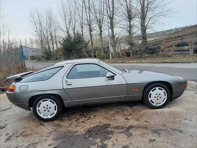1987 porsche 928 s4 coupé oldtimer - afbeelding 27 van  30