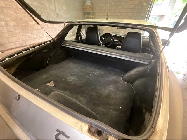 1987 porsche 944 turbo - oldtimer(unieke wagen) - afbeelding 18 van  28