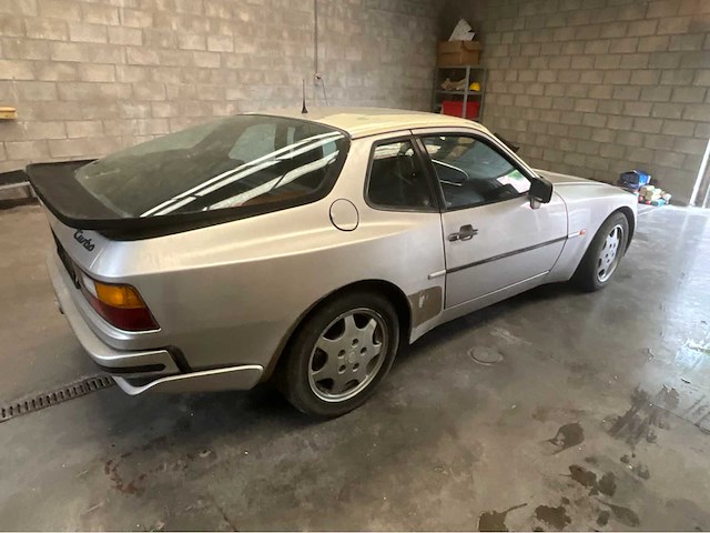 1987 porsche 944 turbo - oldtimer(unieke wagen) - afbeelding 24 van  28