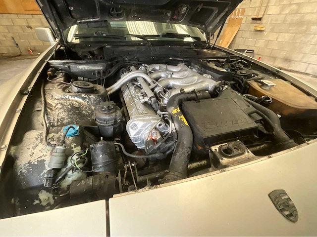 1987 porsche 944 turbo - oldtimer(unieke wagen) - afbeelding 21 van  28
